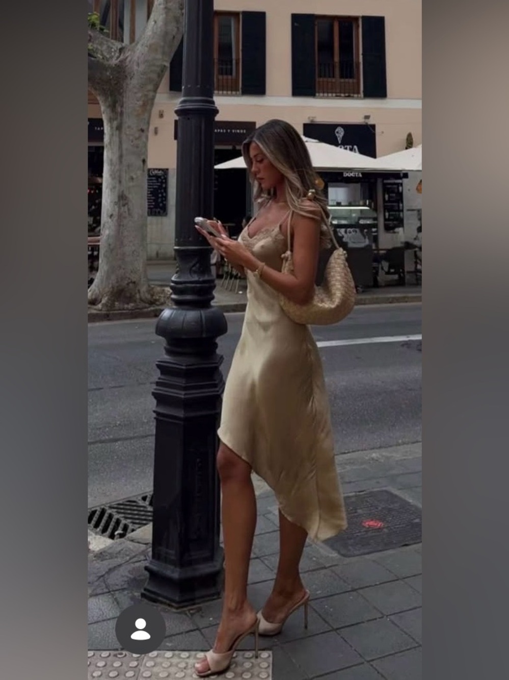 🔥🔥Zara Lace-Trim Slip Dress in Champagne - Picture 3 of 9